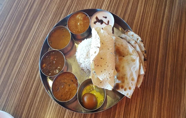 Saras (Pure Vegetarian)