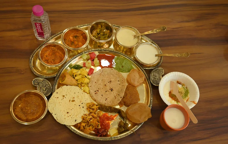 Rivaaj