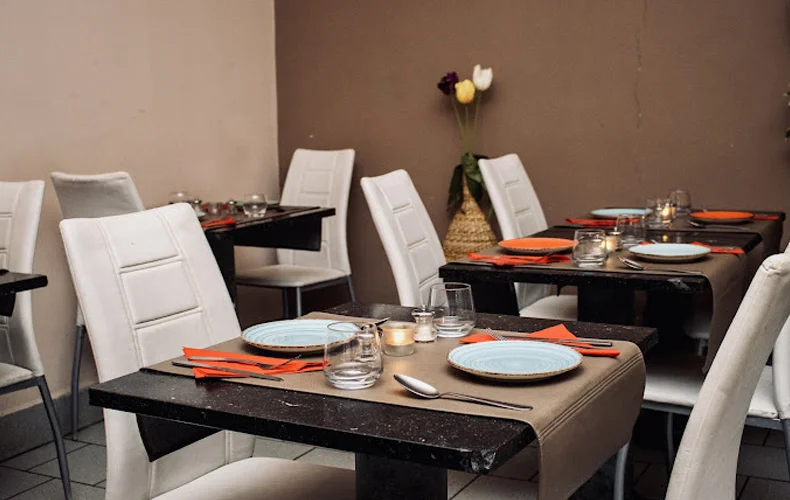 Indian Foodism Lounge