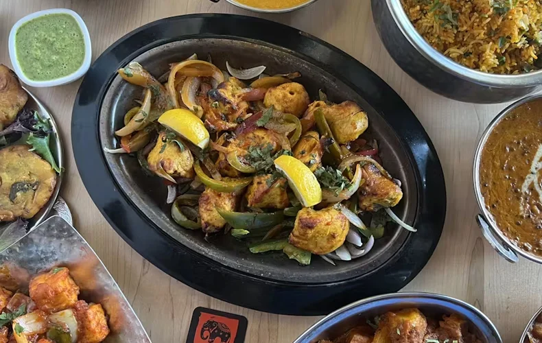 CURRY CORNER Indian Eatery & Bar